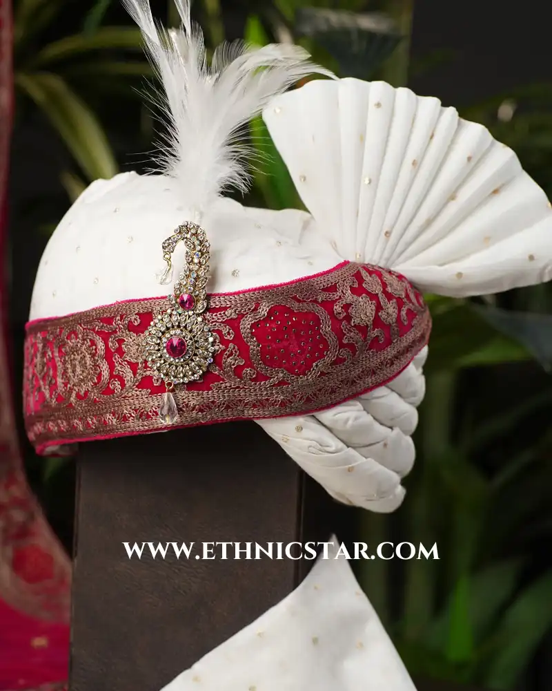 Thread Embroidered Safa In White And Rani Color